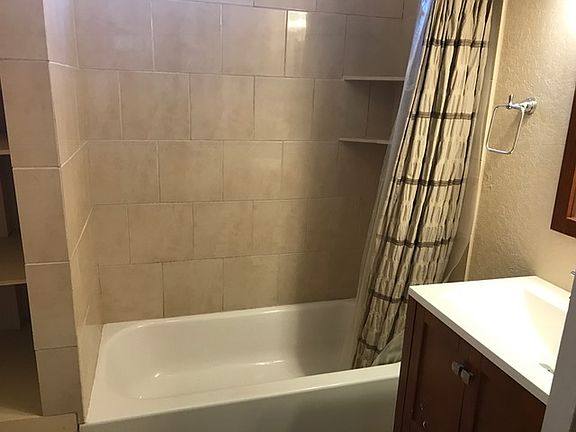 5th image of 802 E Euclid Ave APT 2
