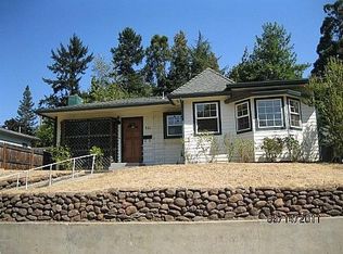111 Willamette Ave, Medford, OR