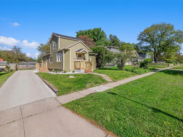 504 9th St, West Des Moines, IA 50265