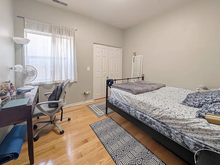 2528 W Flournoy St #3 — Photo 8