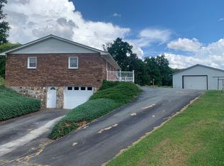 73 Frank Clark Ln, Newland, NC 28657
