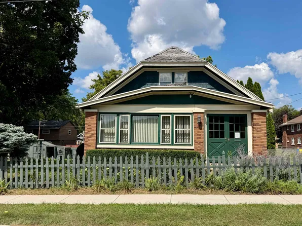 146 15th Ave, Rockford, IL 61104