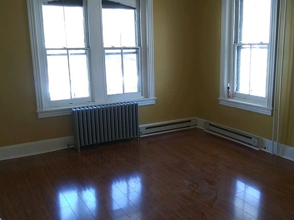 5th image of 5913 Tulip St APT 1