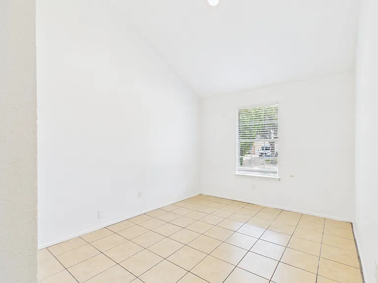 9918 Peachridge Dr — Photo 13