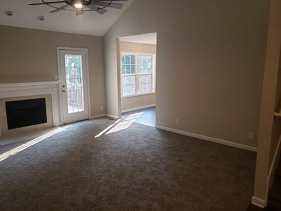 4th image of 1105 Gunpoint Dr
