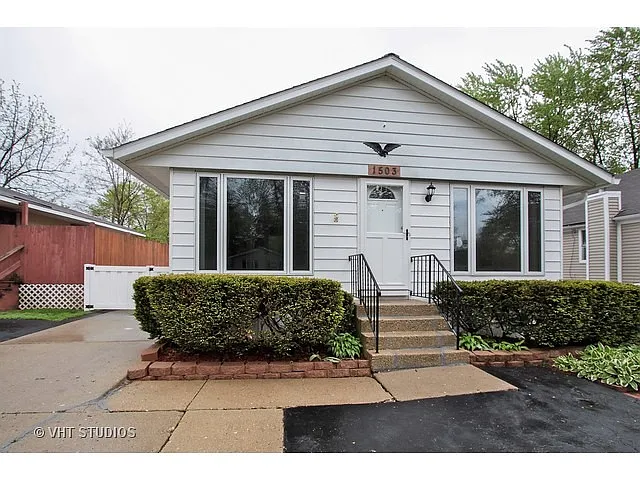 1503 Idlewild Dr photo 1