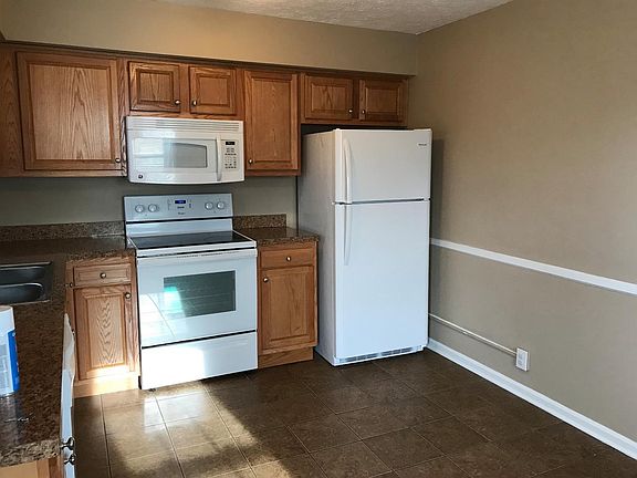 5th image of 117 Garden Park Dr