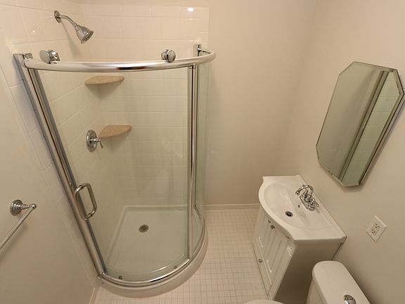 5th image of 2040 N Laramie Ave APT 2