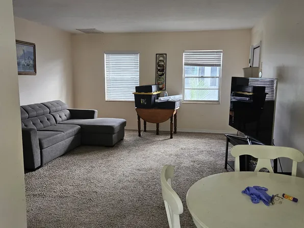 6970A Place De La Paix APT 2B, South Pasadena, FL 33707