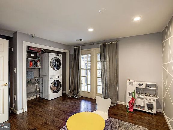 laundry/play room