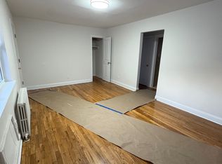 69-22 222nd St #B, Oakland Gardens, NY 11364