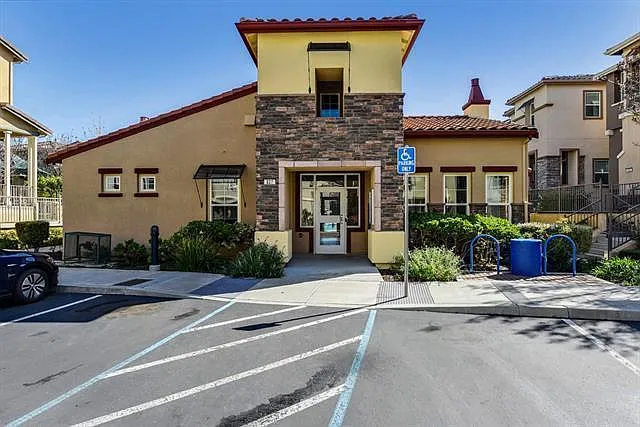 1047 Claridad Loop — Photo 23