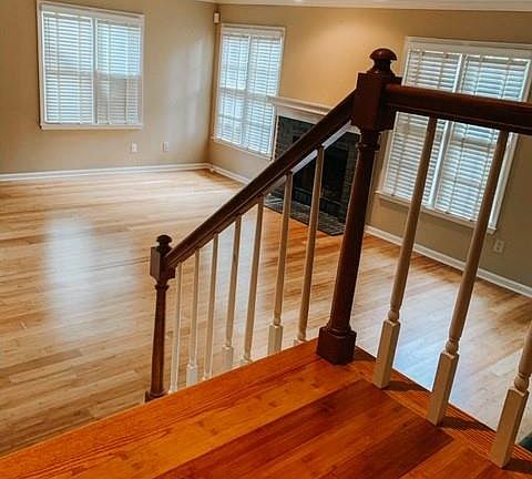 4th image of 600 Salem Woods Dr SE