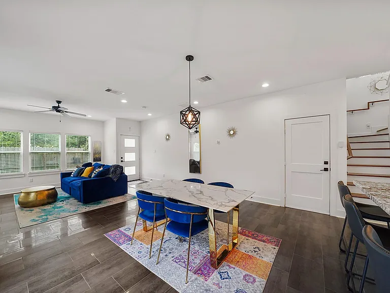 209 Blueberry St — Photo 8