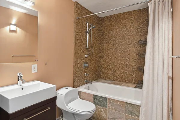 Rented by Douglas Elliman | media 35