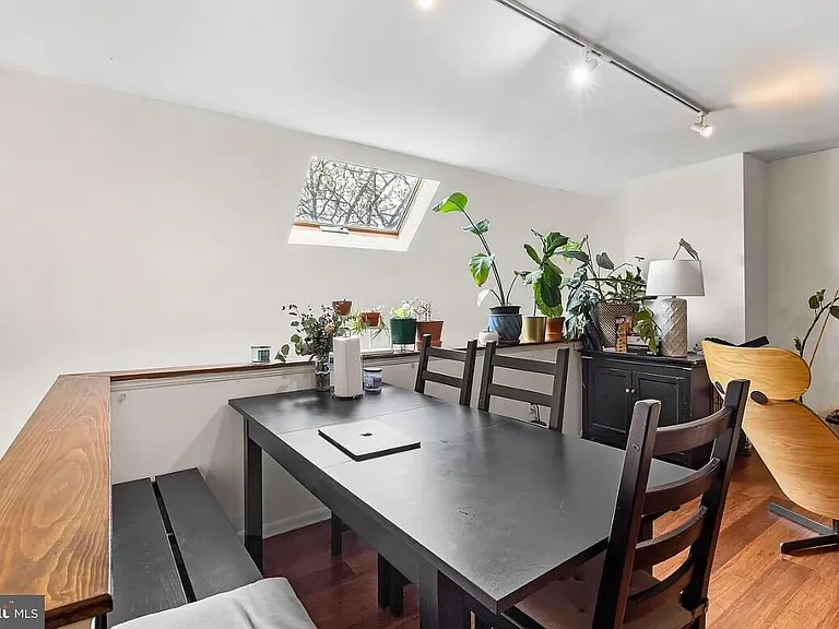 759 N Ringgold St #B — Photo 9