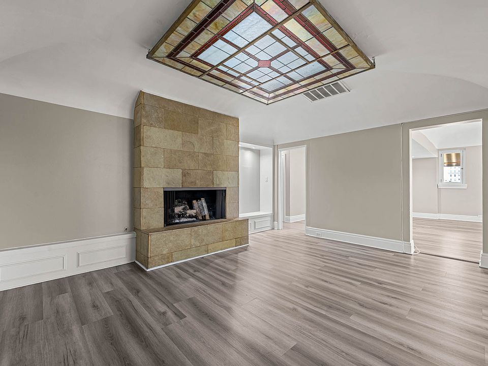 1st image of 2424 Wilshire Blvd APT 607