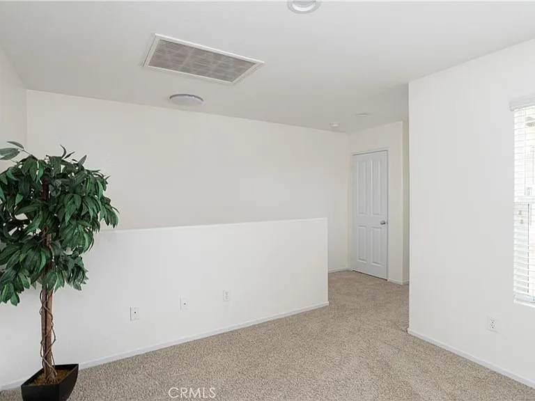 1425 Crown Cir — Photo 21