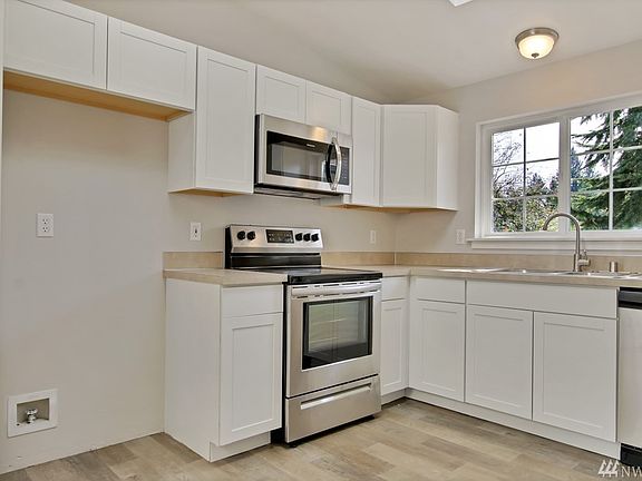 4th image of 12015 163rd Street Ct E