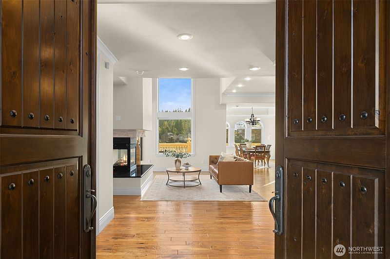4th image of 21125 Church Lake Drive E