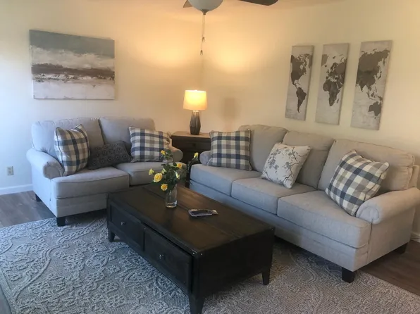 3813 W Hillsdale Ave, Visalia, CA 93291