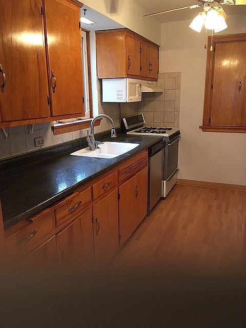 2nd image of 10920 S Drake Ave