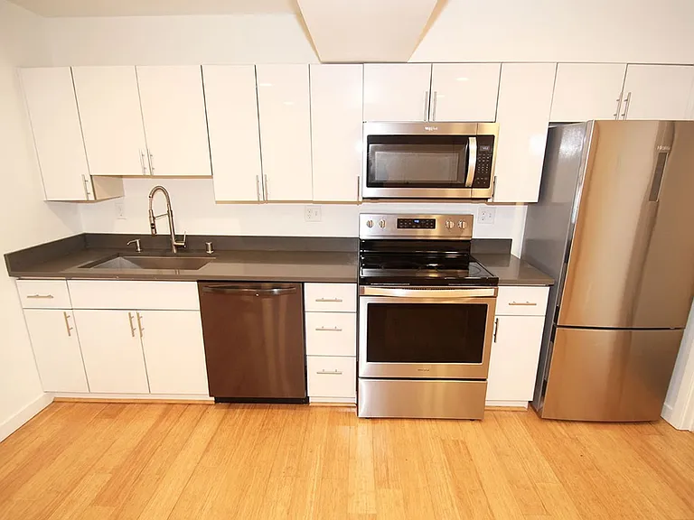 Ballard Flats Apartments — Photo 5