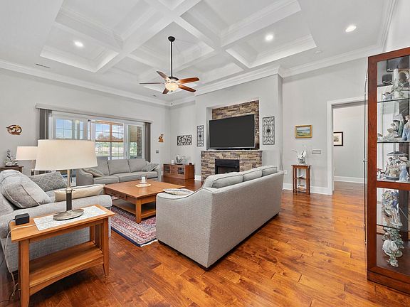 5th image of 9514 Carrington Dr.