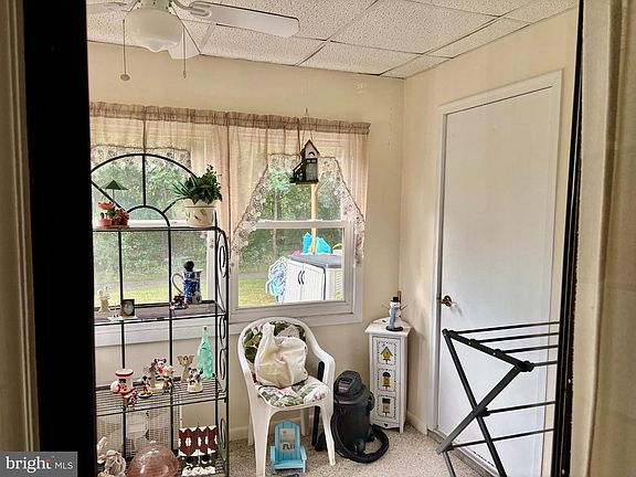 4th image of 33 Mediterranean Ct