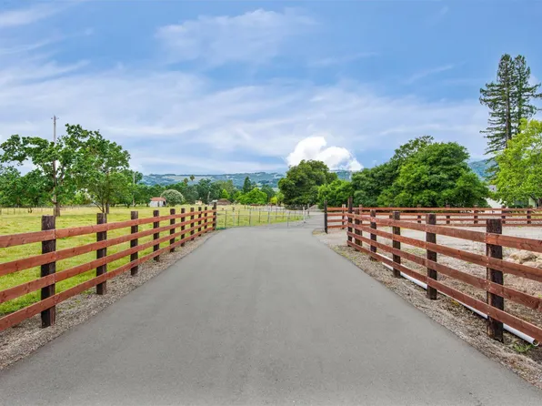 18775 Arnold Drive, Sonoma, CA 95476