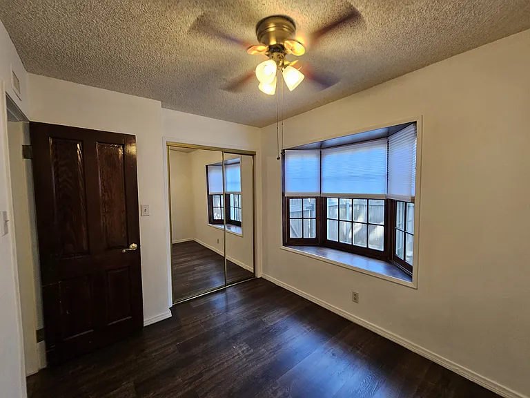 504 E Dalton Ave — Photo 18