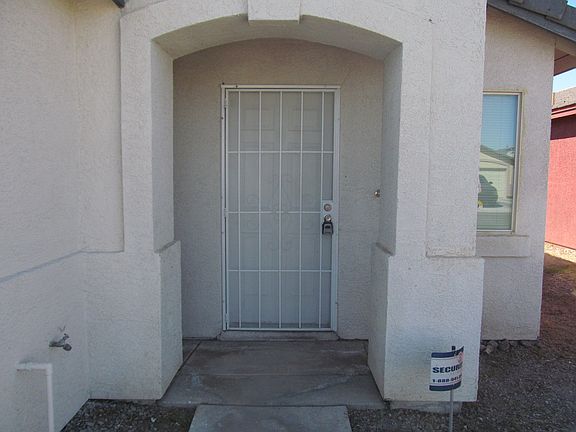 2nd image of 4045 Petya St