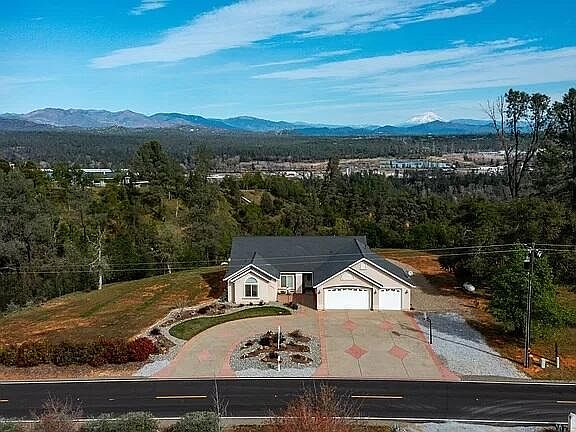 4th image of 16800 China Gulch Dr