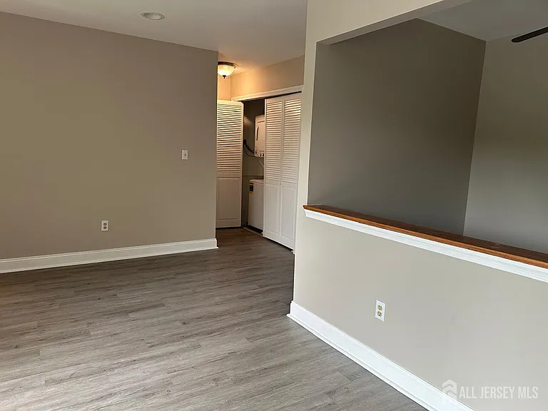 4516 Birchwood Ct — Photo 6