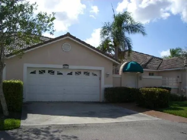 14924 SW 15th St N, Pembroke Pines, FL 33027