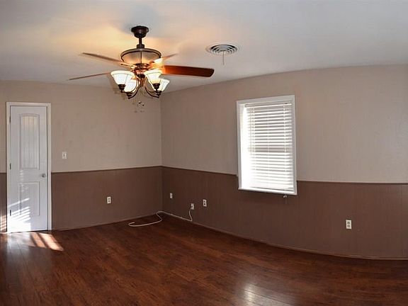 5th image of 616 W Louisa Ave