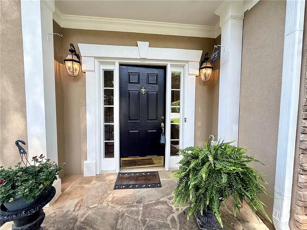 4 bed, 2.5 bath, 3164 sqft, $2,650 — Photo 2