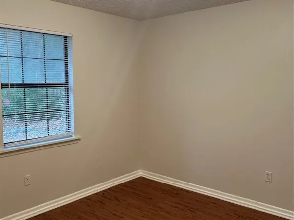 140 Windy Hill Pl SE, Athens, GA 30606