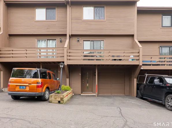 157 Shelter Rock Rd Unit 39, Danbury, CT 06810