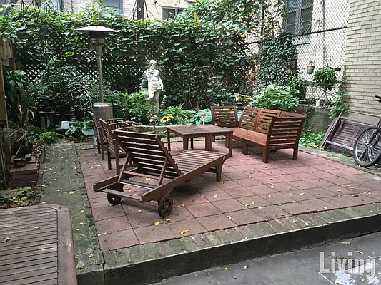 Rented by Living New York | media 10