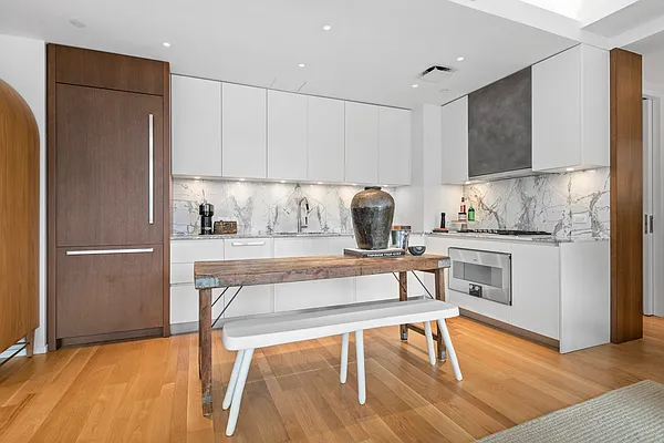 Sold by Douglas Elliman | media 10