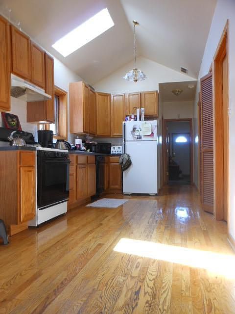 1st image of 1446 N Campbell Ave APT 3