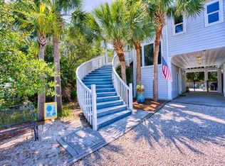 1080 W Gulf Beach Dr, Eastpoint, FL 32328