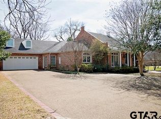 705 Mulberry Dr, Athens, TX 75751