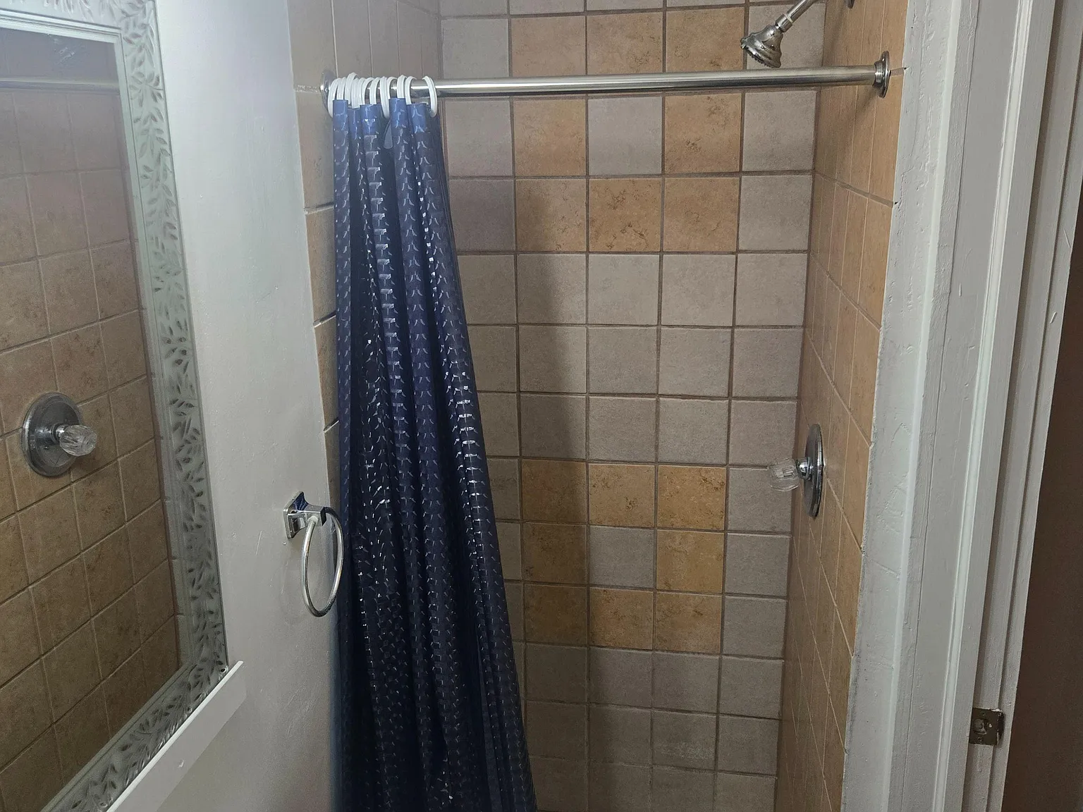 4 bed, 5.5 bath, 3071 sqft, $1,001 — Photo 4