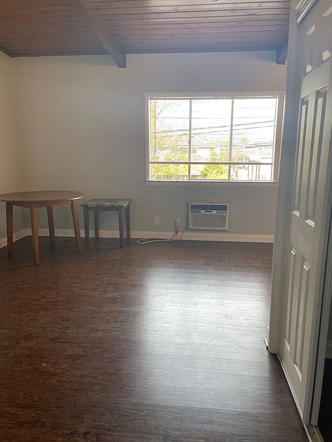 1st image of 400 S Ashland Ave #11