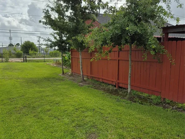 11217 Todd St, Houston, TX 77055