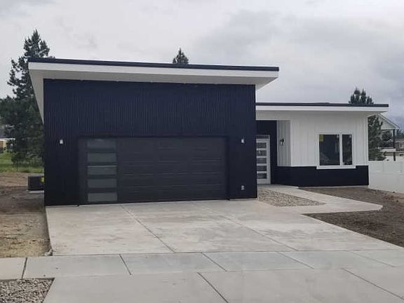 2nd image of 2713 Bundy Ln