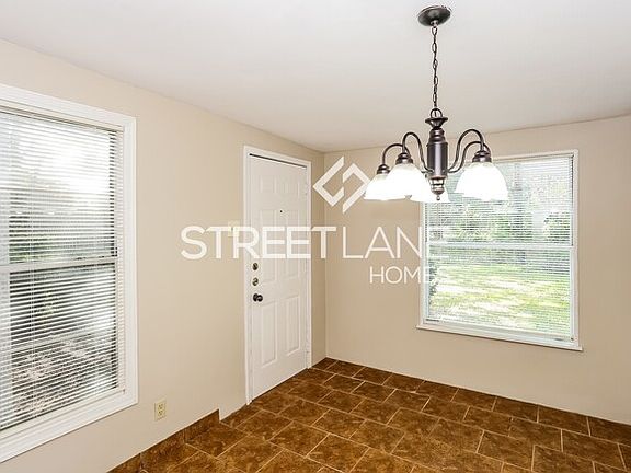 5th image of 431 Wanda Dr