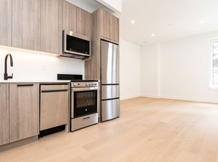 107 S 6th St #206, Brooklyn, NY 11249